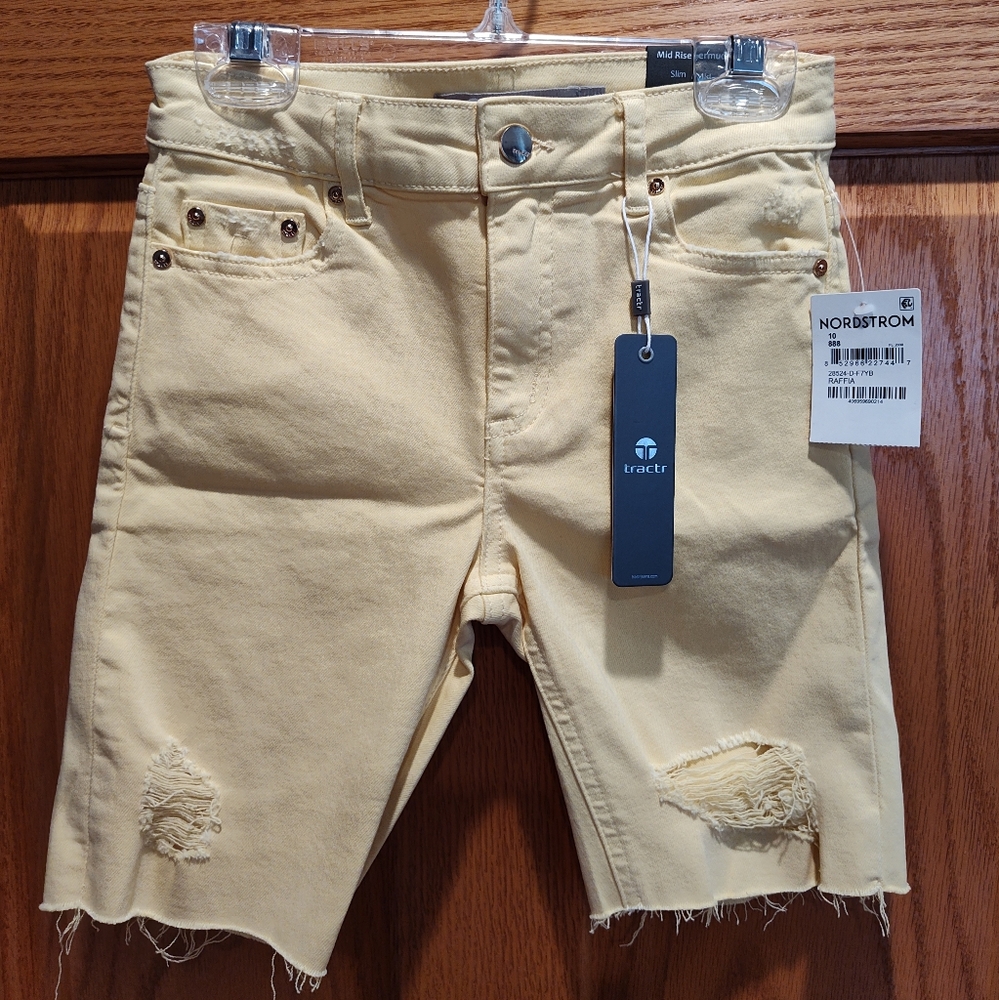 NWT Girls Tractr Yellow Distressed Denim Shorts, Stretch, Slim Bermuda Mid-rise